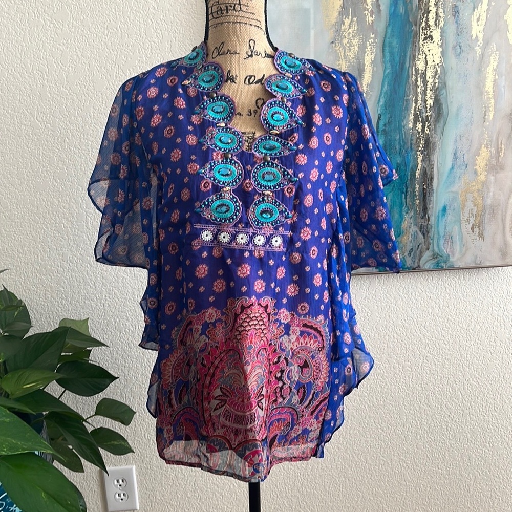 Meghan Fabulous Gently used Excellent Condition Size M
Bright Color’s
27A - Picture 13 of 13